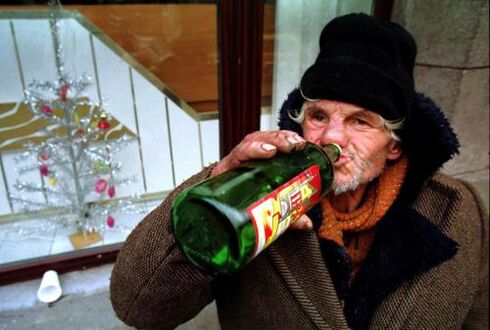 Έλξη στο αλκοόλ και τη θεραπεία του